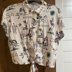 Double D Ranchwear tie front top